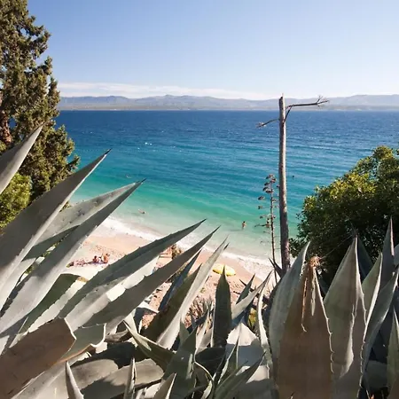 In With Sea View, Terrace, Air Conditioning, Wi-fi